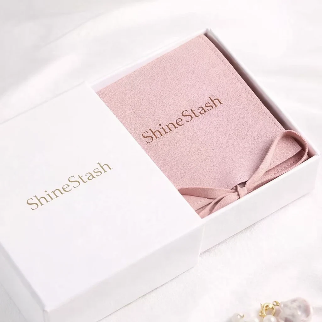 Close-up of wholesale jewelry box packaging showing consistent fit and branding-ready presentation